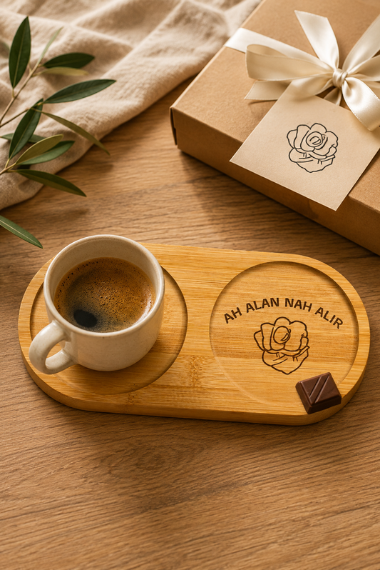 "Ah Alan Nah Alır" Yazılı Bambu Kahve Sunumluğu